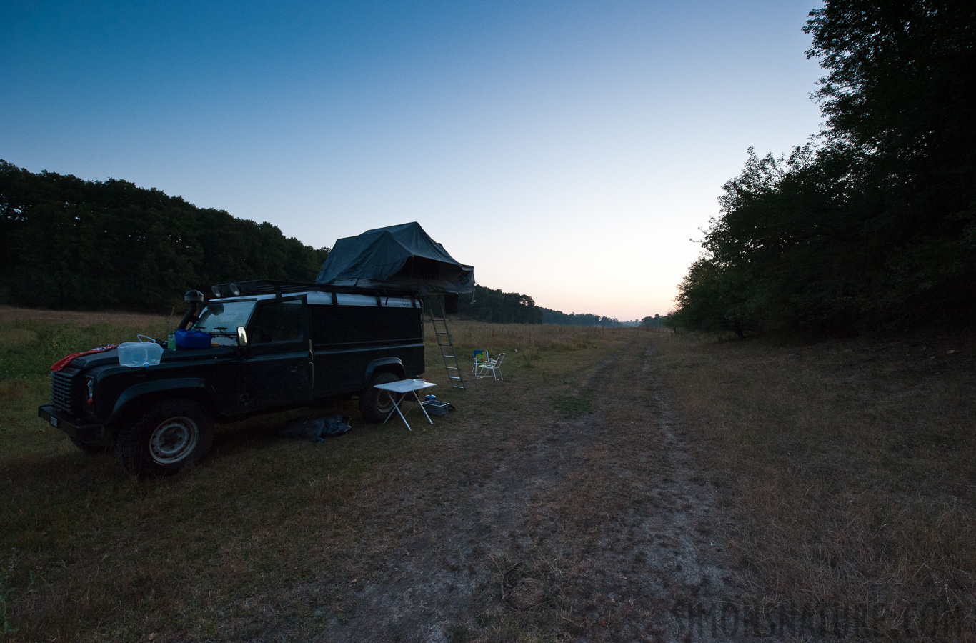 [14 mm, 1/200 Sek. bei f / 7.1, ISO 1600]